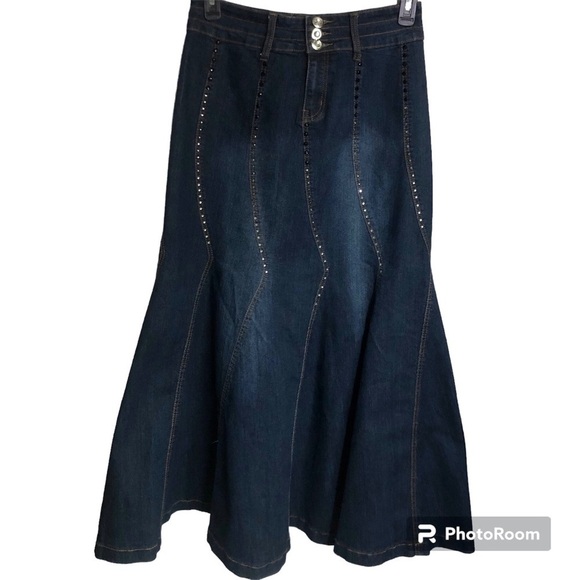 Style by Cache Vtg Stretch Denim Rhinestone Studs Deep Blue Flare Maxi Skirt 6 - Picture 1 of 12